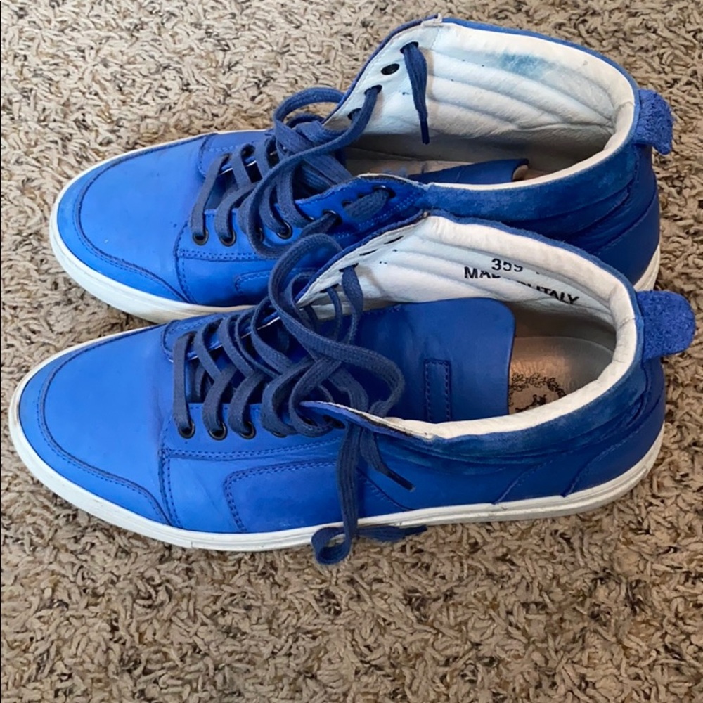 Used men del toro sneakers